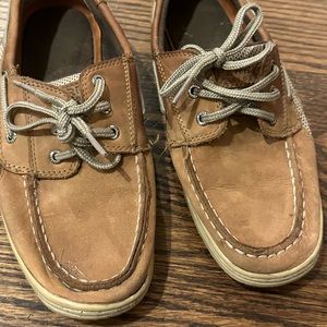 Sperry Billfish boat shoes size 4.5